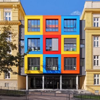 Bunter Zubau in der Ruckergasse